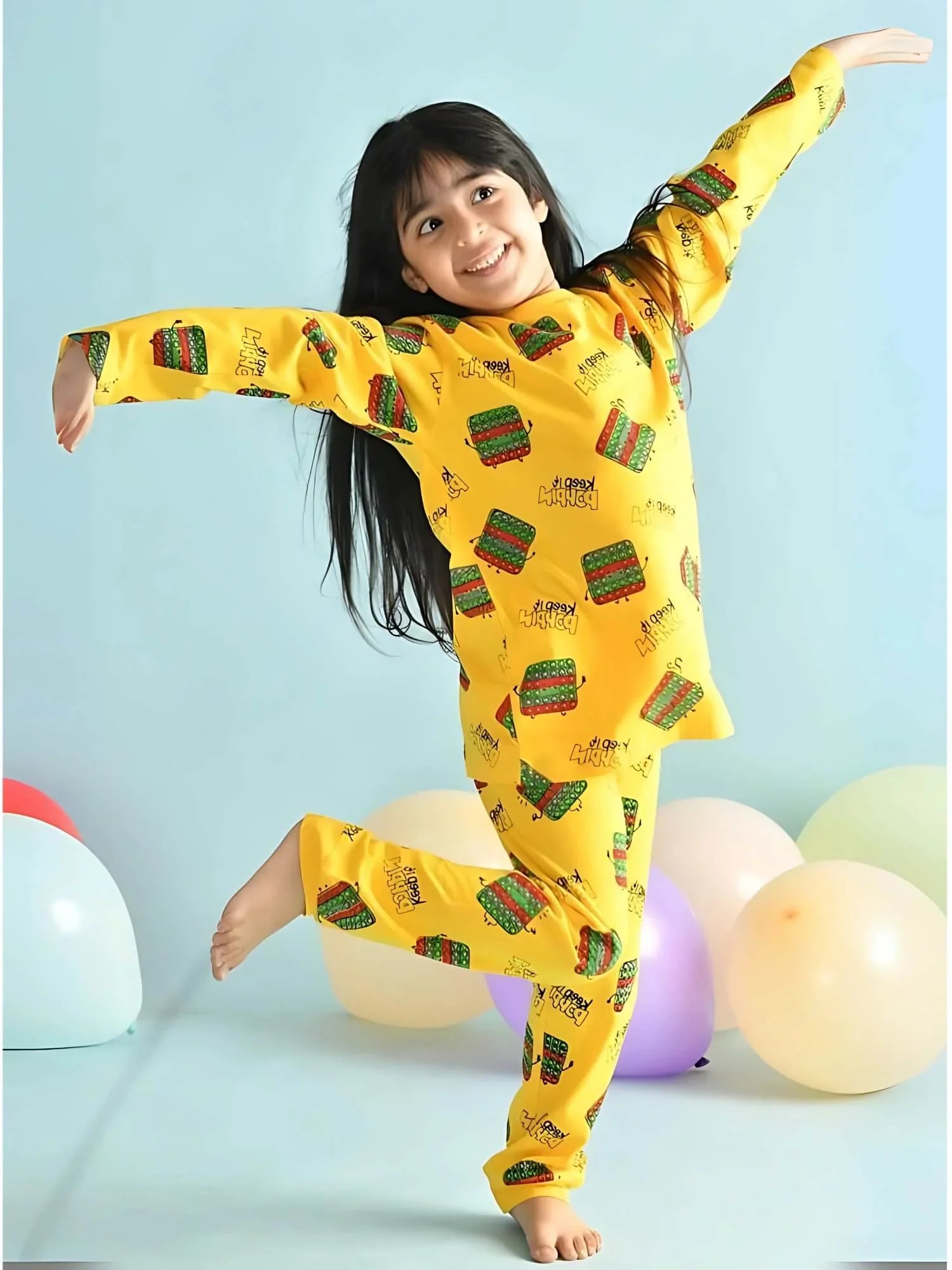 Comfortable cotton outfit for girls by Zelzis

