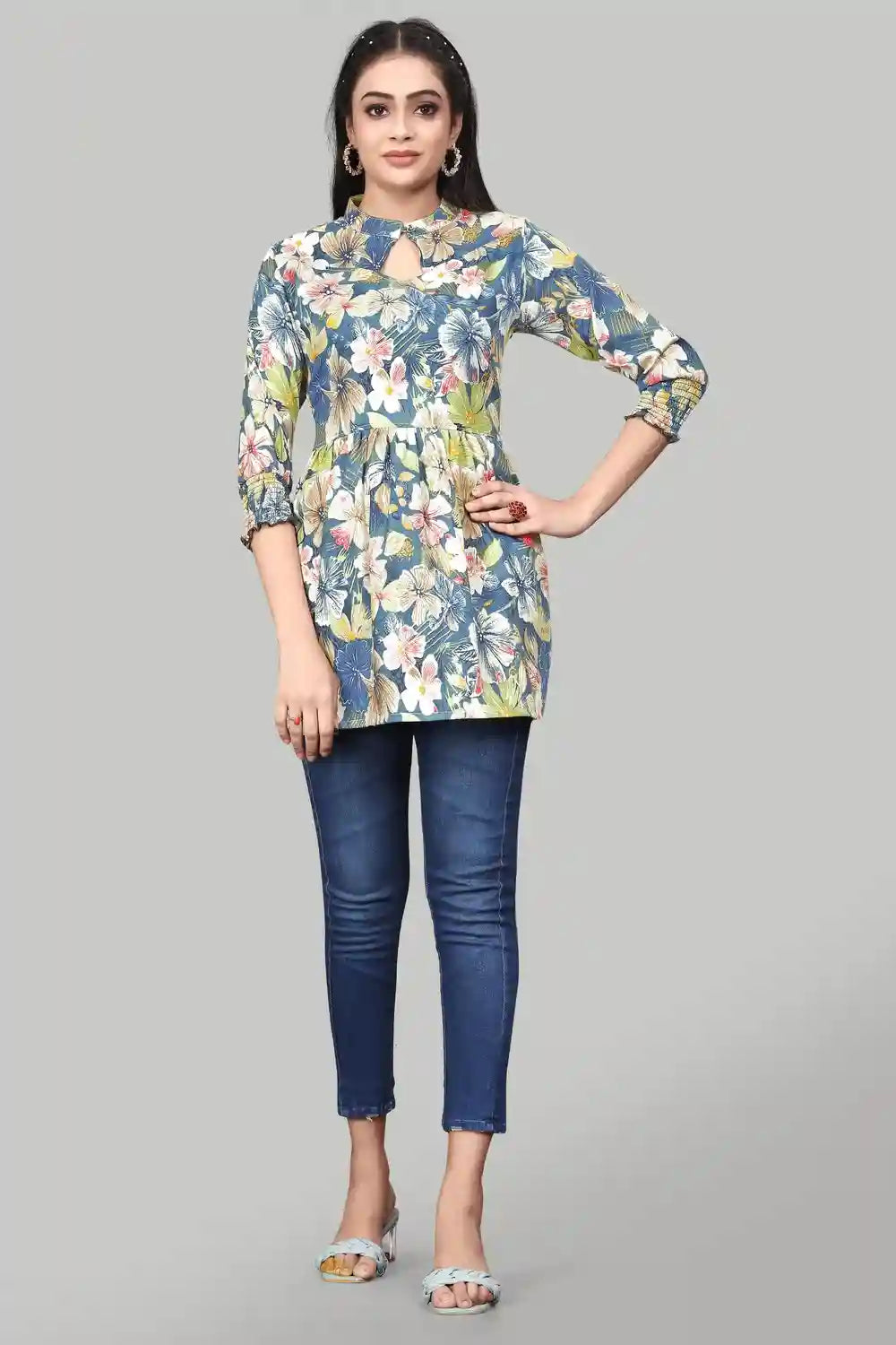 Elegant Teal Rayon Tunic with Keyhole Neck Design – Ideal for Casual Occasions
