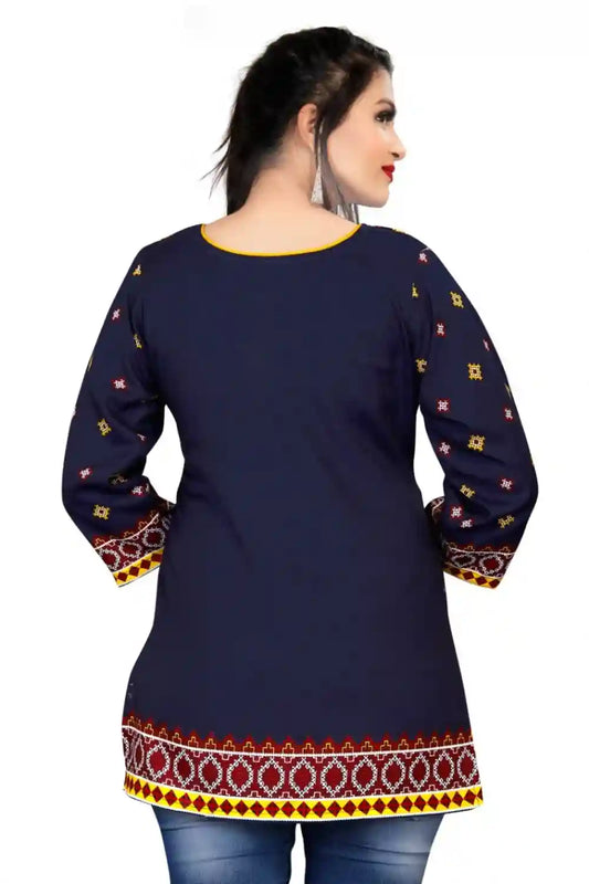 elegant blue pink rayon tunic with round neck and regular sleeves
