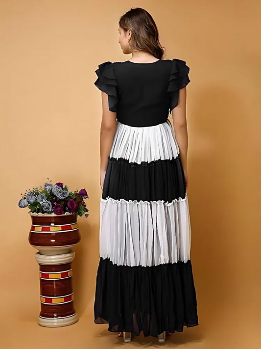 Black and white colourblocked maxi dress with V neck and short flared sleeves

