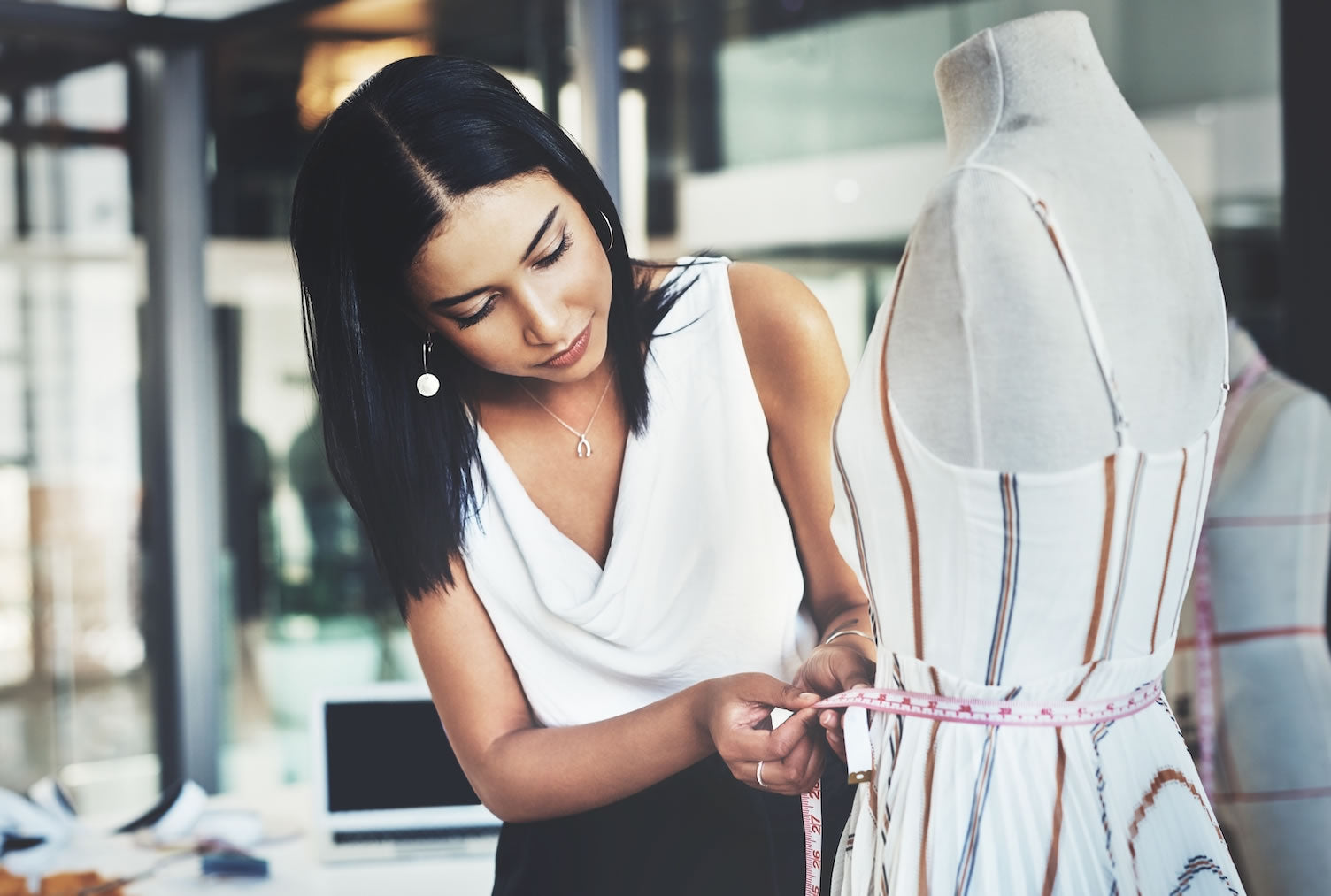 zelzis fashion online shopping work with us